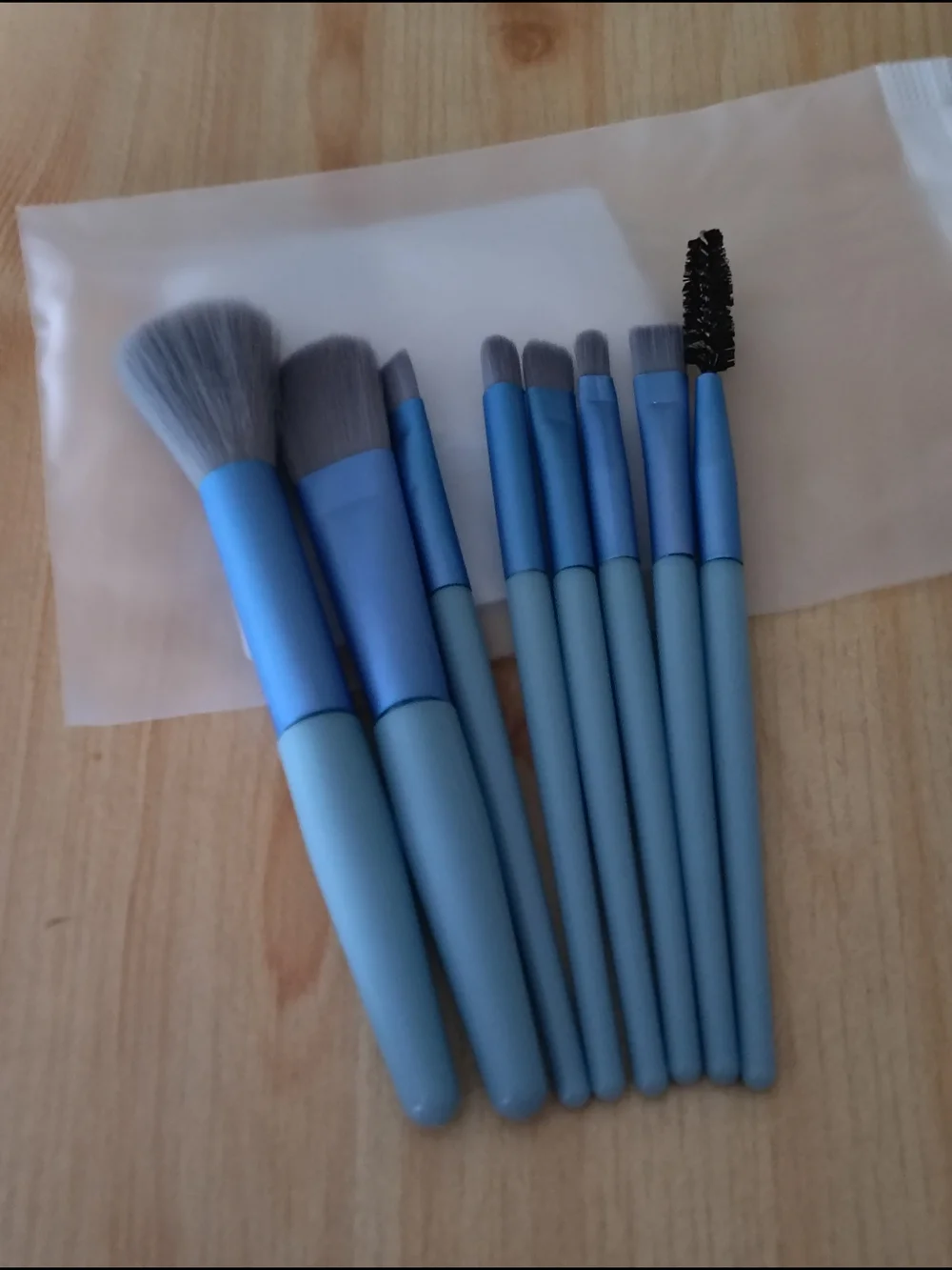 8pc Makeup Brush Set - Picture 2 of 3